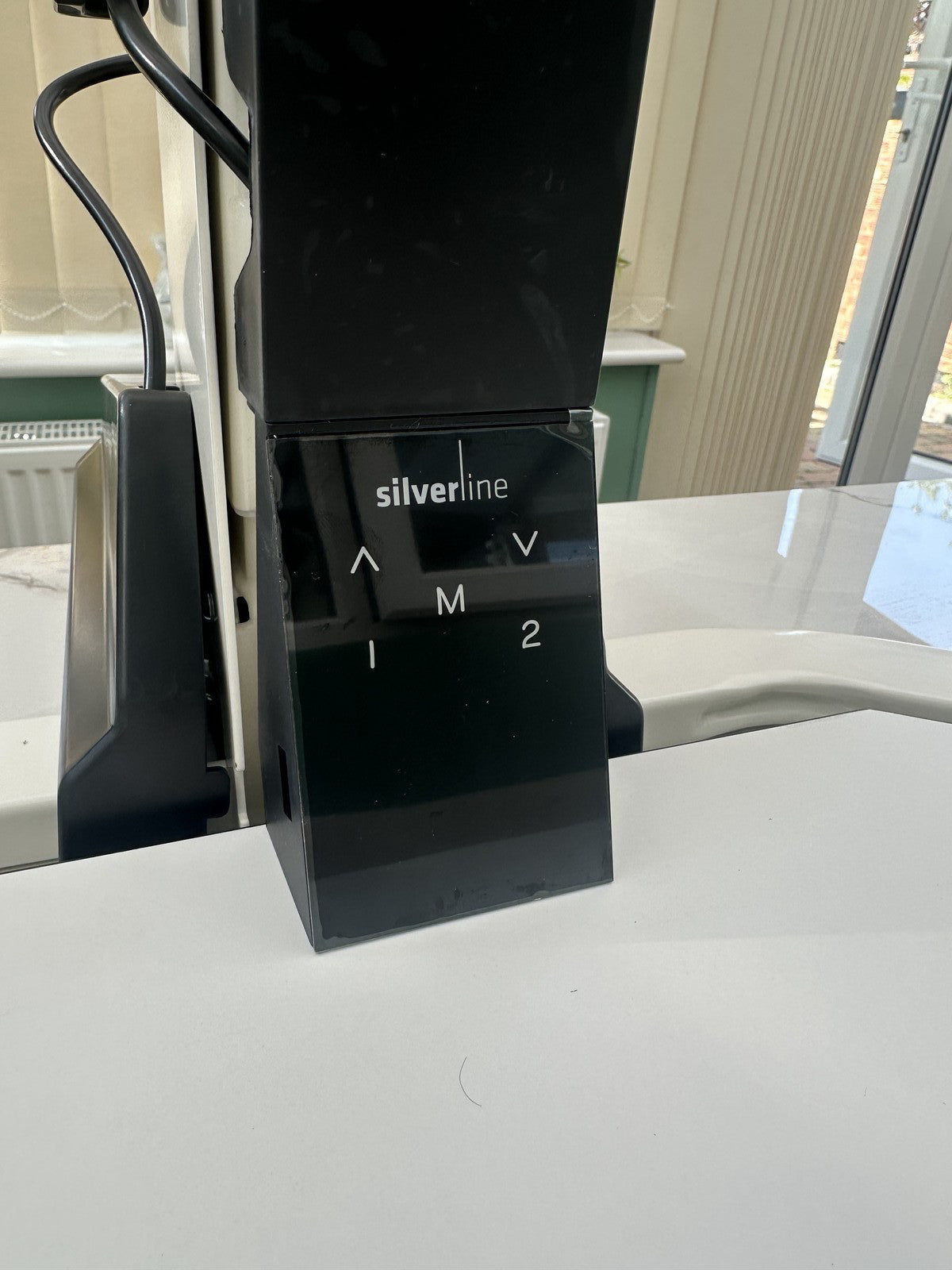 Silverline Freedom Electric Sit Stand Desk Riser Electric Single Monitor - White